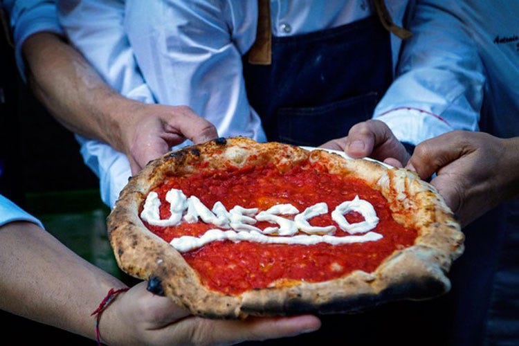 (Corsi di formazione per pizzaioli La Campania investe 300mila euro)