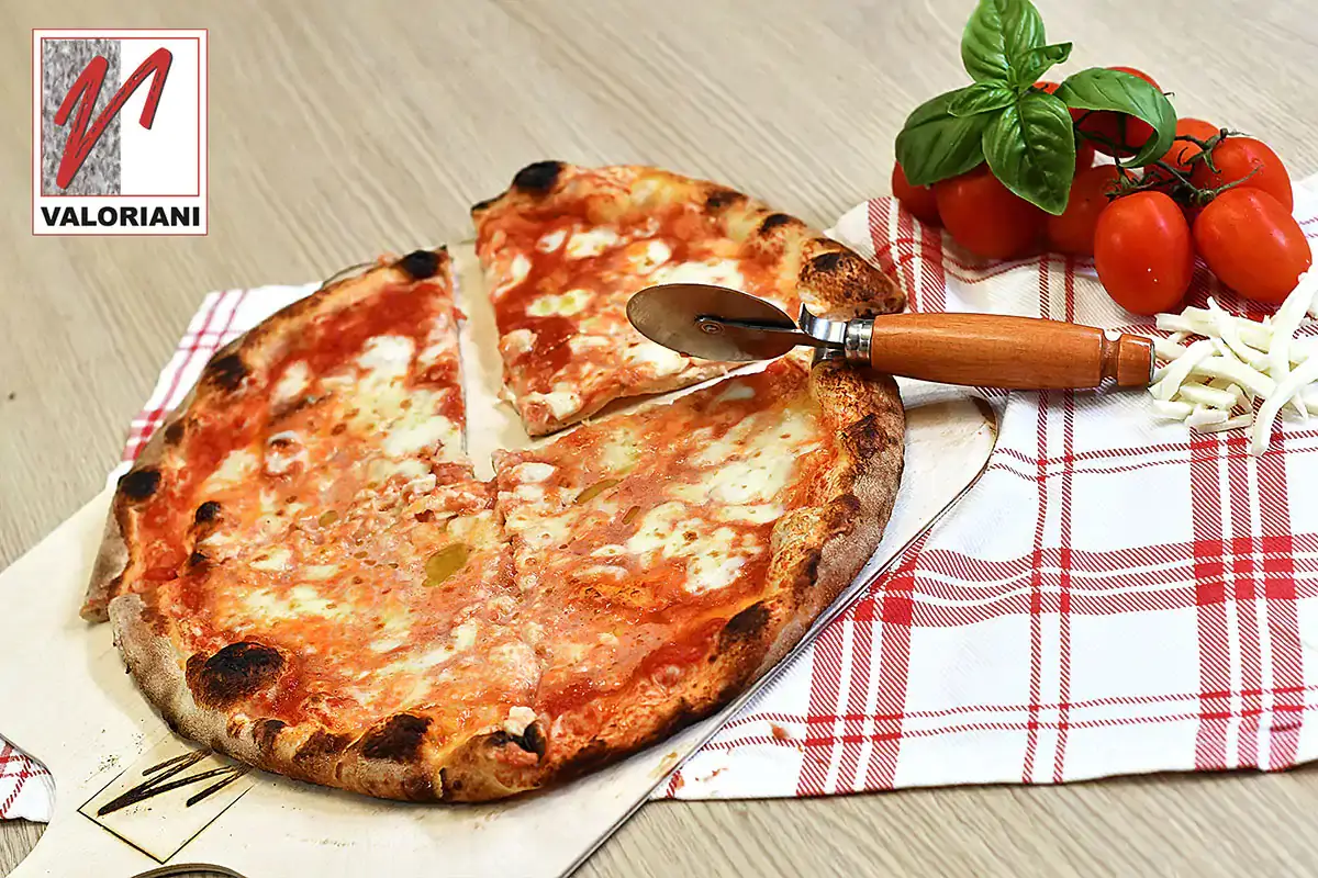 Cottura perfetta della pizza a casa con la nuova Piastra Valoriani