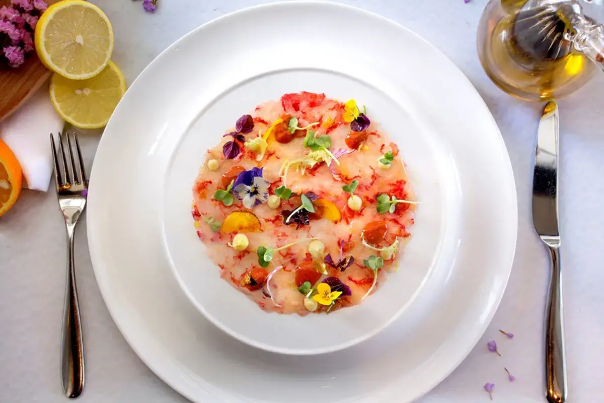 Crudo di gambero rosso, limone e bottarga Crudo di gambero rosso, limone e bottarga
