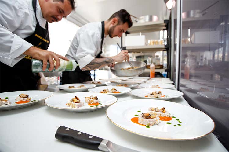 Cucina della Pinchiorri e vini Cecchi La MotoGp al Mugello in veste gourmet Cucina della Pinchiorri e vini Cecchi La MotoGp al Mugello in veste gourmet