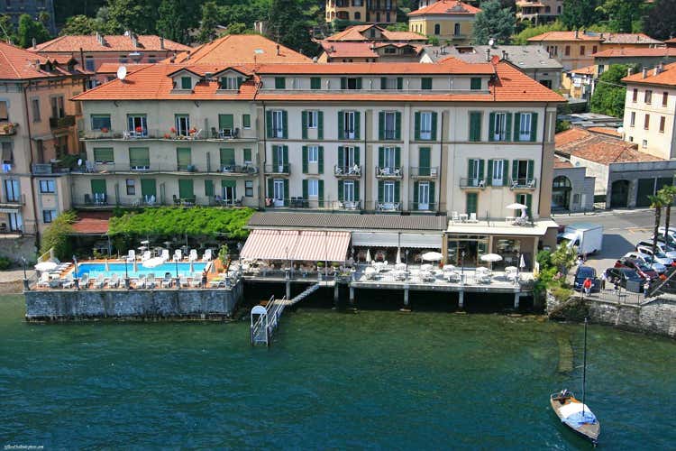 Cucina sempre aperta con vista Bellagio Roby Longa guida il Ristorante del Lago Cucina sempre aperta con vista Bellagio Roby Longa guida il Ristorante del Lago
