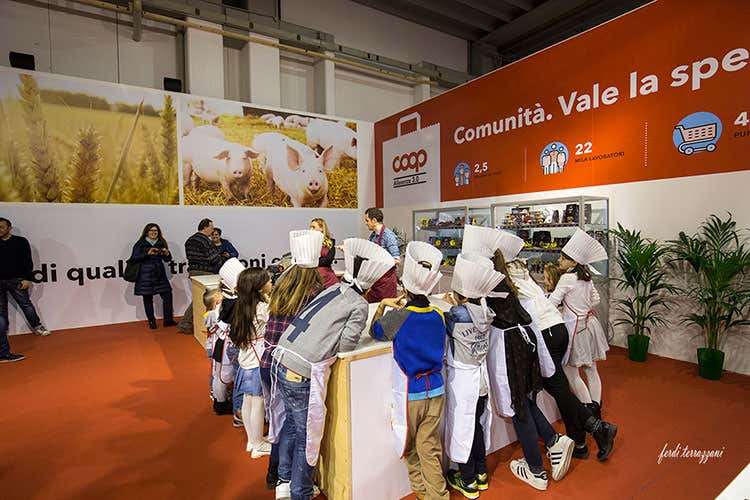 (Cucinare, alla sesta edizione focus su vino, birra e piatti green) (Cucinare, alla sesta edizione focus su vino, birra e piatti green)