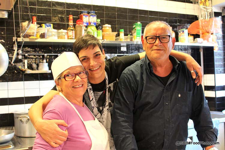 Simona Iacono, con la mamma Pina e il padre Carmelo