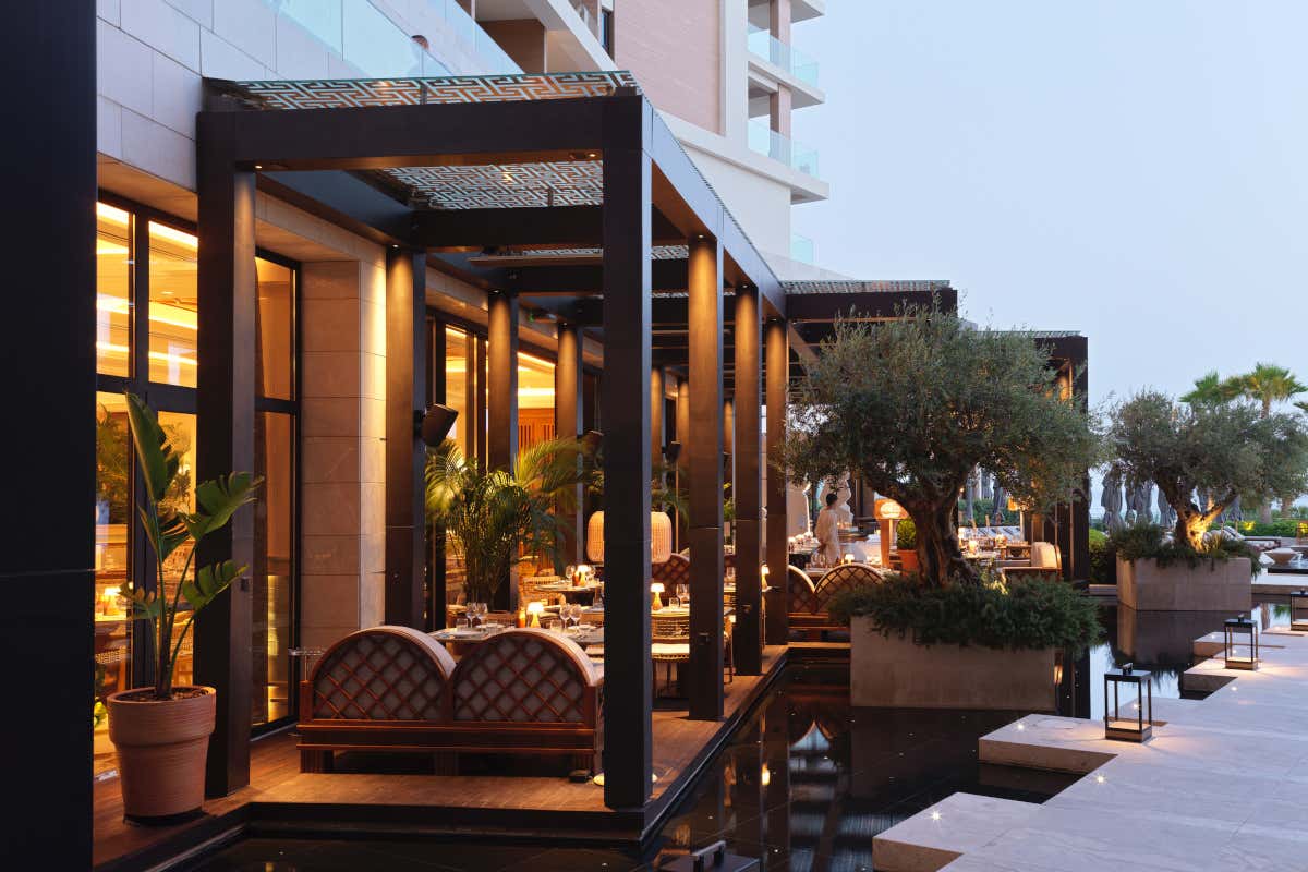 Lusso e cucina stellata a Cipro: all'Amara di Limassol la nuova meta gourmet del Mediterraneo