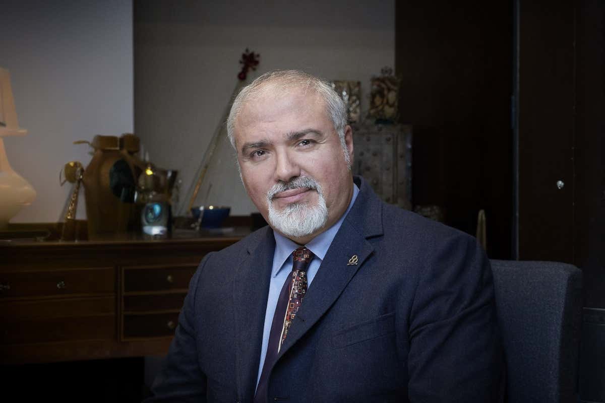 Tra arte e botteghe: Dante guida alla scoperta delle eccellenze artigiane di Firenze