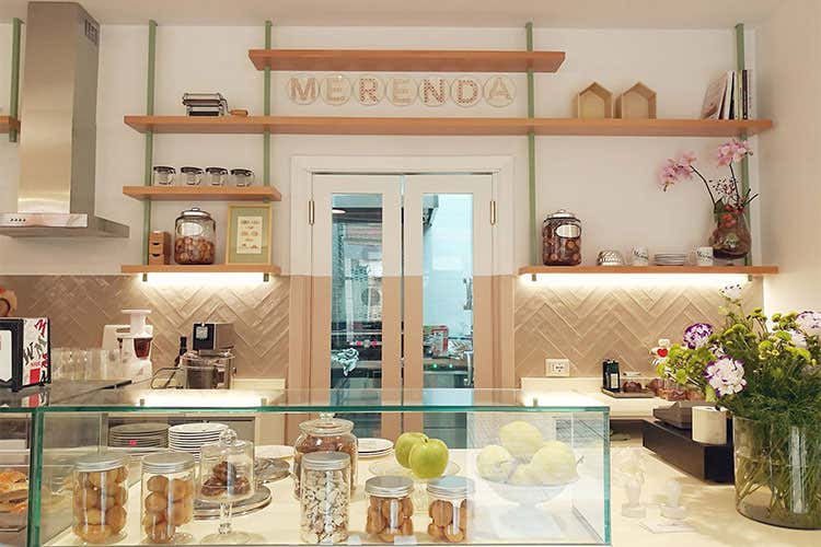 Da pane e marmellata a sfiziosi spuntini I sapori di una volta al Caf&eacute; Merenda