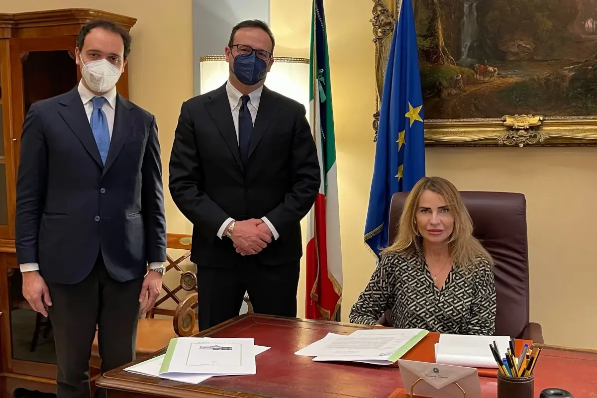 Da sinistra Rocco Pozzuolo, Alessandro Circiello di Fic e Maria Spena Milleproroghe approvato: cosa cambia per bar e ristoranti? C&rsquo;&egrave; anche il bonus cuochi
