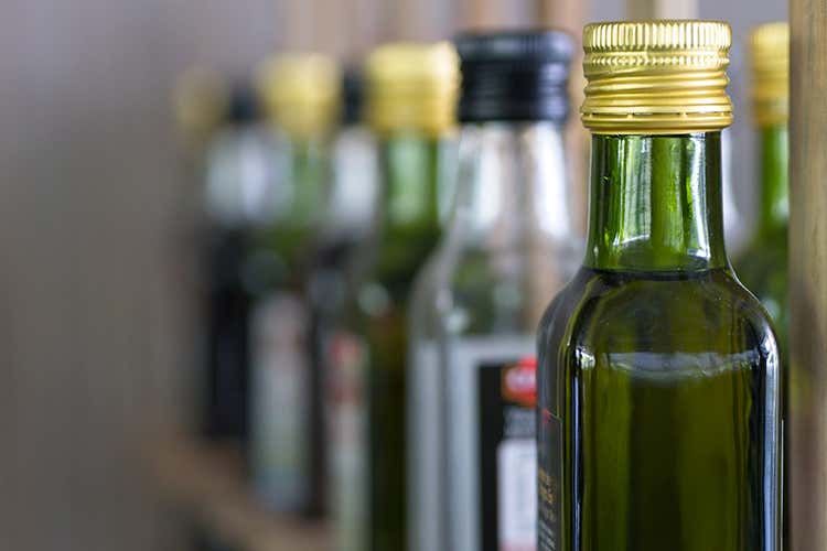 Non bisogna stupirsi se un evo di qualit&agrave; costa almeno 15 euro al litro (Dalla raccolta alla conservazione per un extravergine di vera qualit&agrave;)