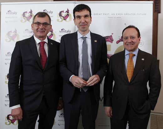 da sinistra: Maurizio Danese, Maurizio Martina e Giovanni Mantovani da sinistra: Maurizio Danese, Maurizio Martina e Giovanni Mantovani