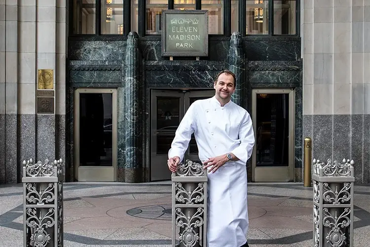 Daniel Humm La svolta vegan di un tre stelle Michelin: basta carne da Daniel Humm a New York
