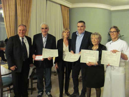 da sinistra: Danilo Moresco, Alessandro Schiavelli, Marinella Argentieri, Chicco Tonoli, Enrica Manzotti, Sonia Pesenti da sinistra: Danilo Moresco, Alessandro Schiavelli, Marinella Argentieri, Chicco Tonoli, Enrica Manzotti, Sonia Pesenti