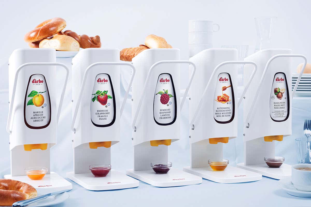 Dispenser Darbo per il buffet della colazione Nei dispenser Darbo anche la golosa crema di nocciole