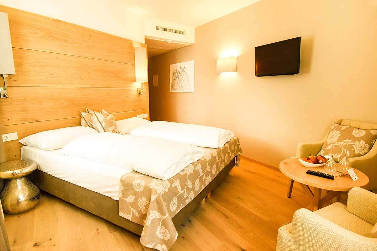 L&rsquo;Hotel Das Alte Rathaus si trova nel centro del paese di Egna Enoturisti in pellegrinaggio sul sentiero del Pinot Nero