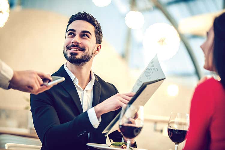 Spesso le persone decidono in base alle proposte presenti nel menu se venire o meno a mangiare da voi - Debic, partner affidabile al servizio di cuochi e pasticceri