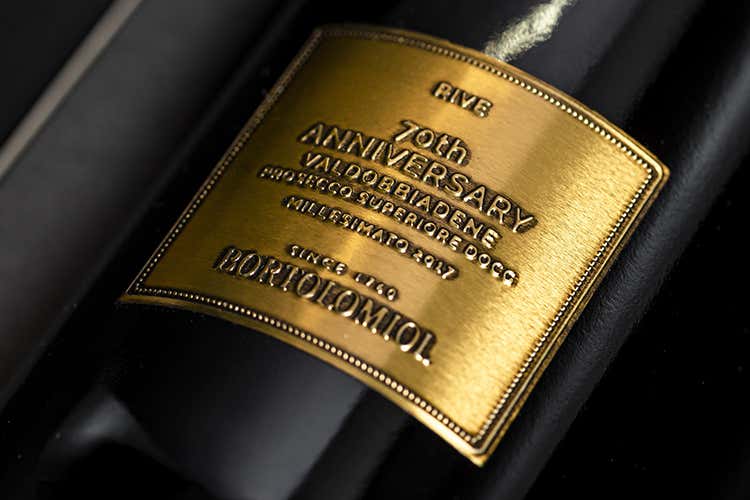 Prodotto con la tecnica dello charmat lungo, rappresenta l’essenza delle Rive - Decanter premia Bortolomiol Oro al Prosecco Superiore Rive 2017 Prodotto con la tecnica dello charmat lungo, rappresenta l’essenza delle Rive - Decanter premia Bortolomiol Oro al Prosecco Superiore Rive 2017