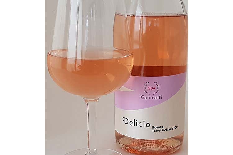 Delicio 2016 di Cva Canicatt&igrave; Un rosato minerale ed equilibrato