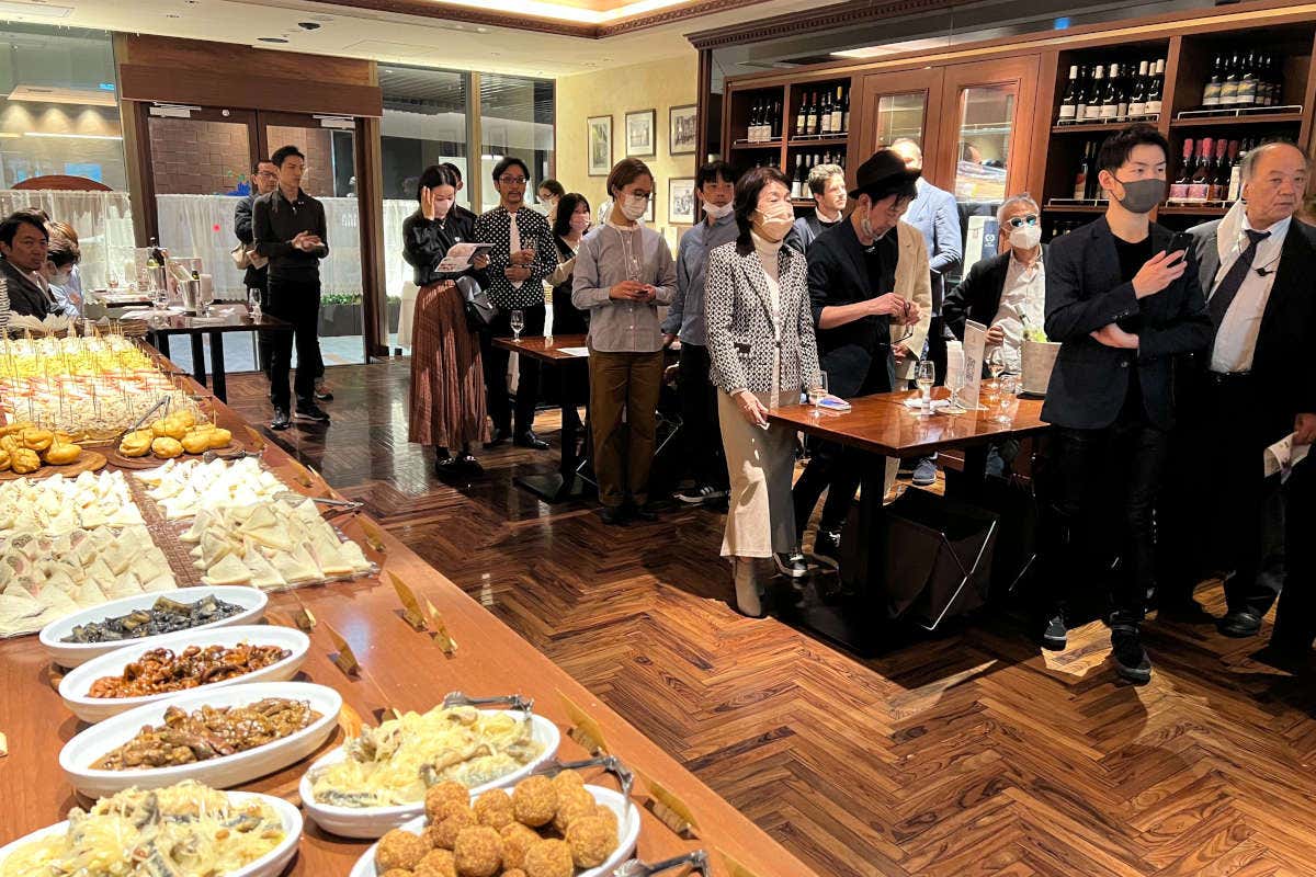 l'evento b2b in Giappone Pinot Grigio Doc delle Venezie punta sui mercati internazionali con attività di divulgazione mirate l'evento b2b in Giappone Pinot Grigio Doc delle Venezie punta sui mercati internazionali con attività di divulgazione mirate