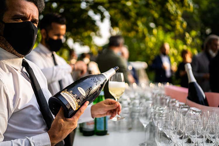 I vini di Mattia Vezzola - Derflingher riparte col catering Alta cucina tra emozioni e dettagli