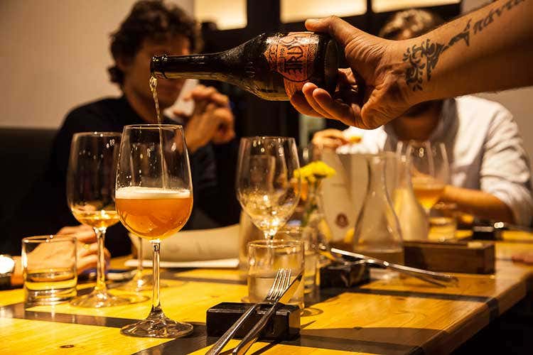 (Di Vincenzo ripropone Chef Bizzarri Un viaggio in Europa... a tutta birra)