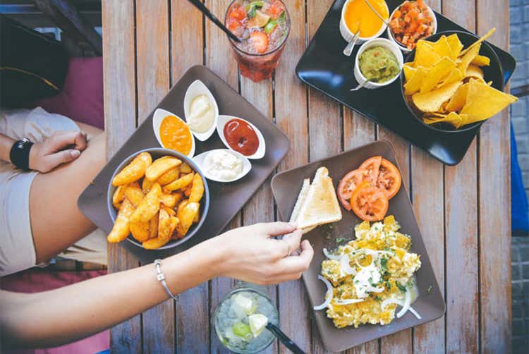 Food delivery, sempre pi&ugrave; italiani ordinano il pasto online