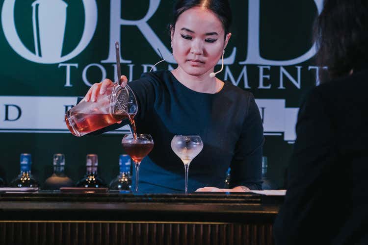 Charlotte Halsius - Diplomatico World Tournament Charlotte Halsius vince la 3ª edizione Charlotte Halsius - Diplomatico World Tournament Charlotte Halsius vince la 3ª edizione