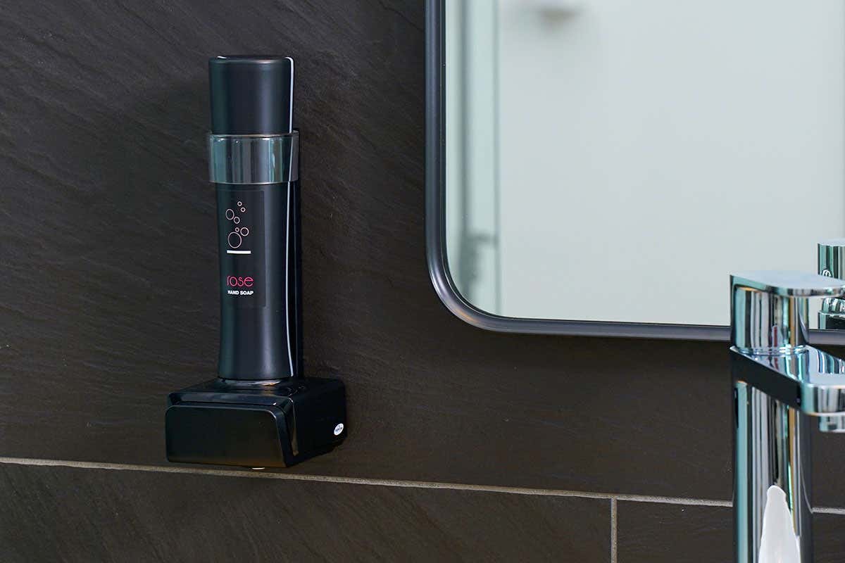 Sanificazione bagni hotel: prodotti e soluzioni professionali per l’ospitalità Sanificazione bagni hotel: prodotti e soluzioni professionali per l’ospitalità