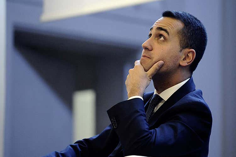 Luigi Di Maio (Dl Dignità, associazioni preoccupate: Tutto questo tutelare frena la crescita)