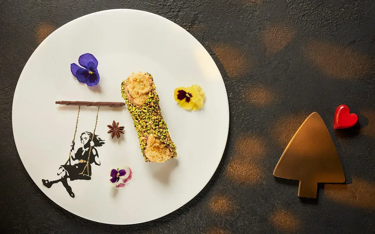 Cannolo siciliano con farcia di zucca e ricotta Cannolo siciliano con farcia di zucca e ricotta