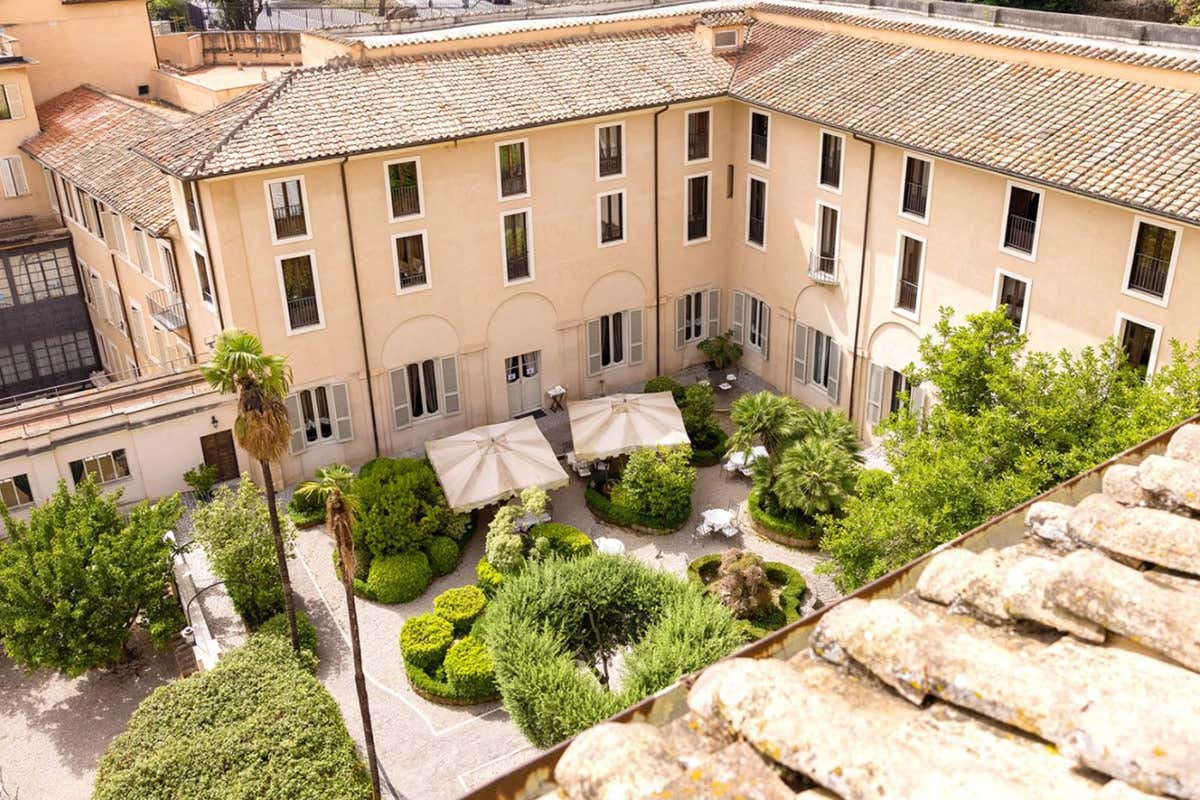 Una vista aerea Tutto il fascino rinascimentale di Roma al Donna Camilla Savelli