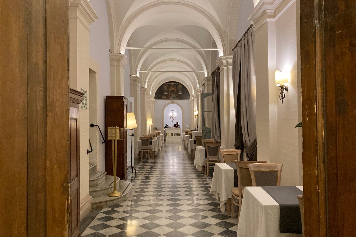 Il ristorante Tutto il fascino rinascimentale di Roma al Donna Camilla Savelli