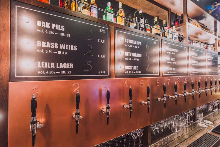 (Doppio Malto Casnate Brew restaurant all’americana) (Doppio Malto Casnate Brew restaurant all’americana)