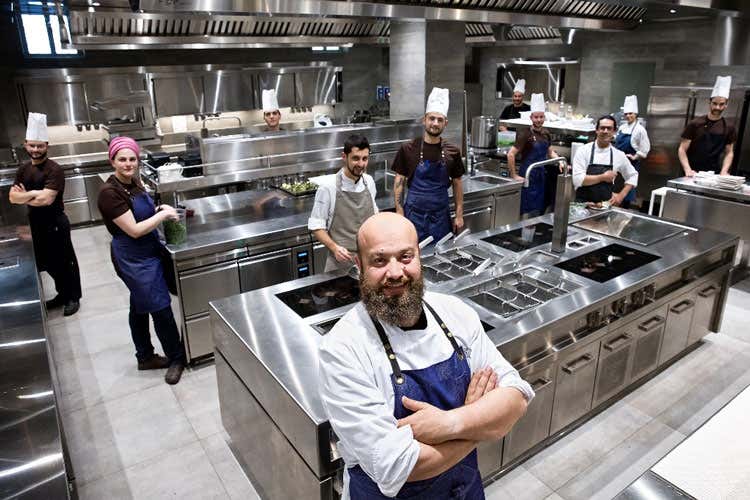 Domingo Schingaro (Due Camini, ventata di novità A Borgo Egnazia il dessert è personalizzato) Domingo Schingaro (Due Camini, ventata di novità A Borgo Egnazia il dessert è personalizzato)