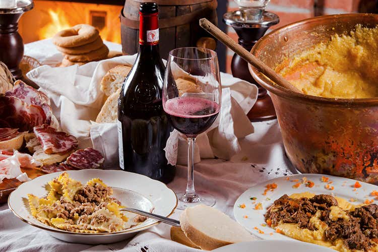 La Bonarda in abbinamento ad alcuni piatti tipici (Due weekend con la Bonarda Visite e degustazioni nelle cantine) La Bonarda in abbinamento ad alcuni piatti tipici (Due weekend con la Bonarda Visite e degustazioni nelle cantine)