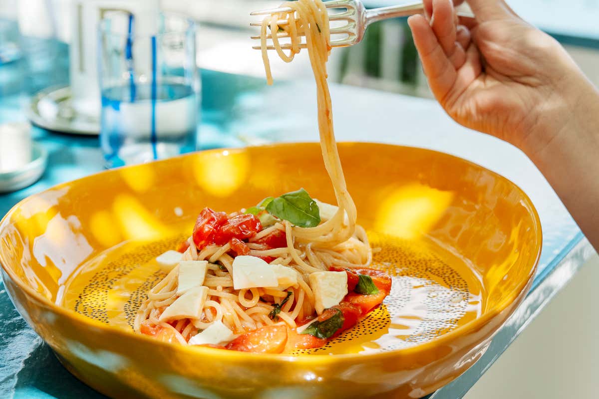 Azur Lounge Bar: il nuovo salotto di Amalfi tra mixology e cucina mediterranea