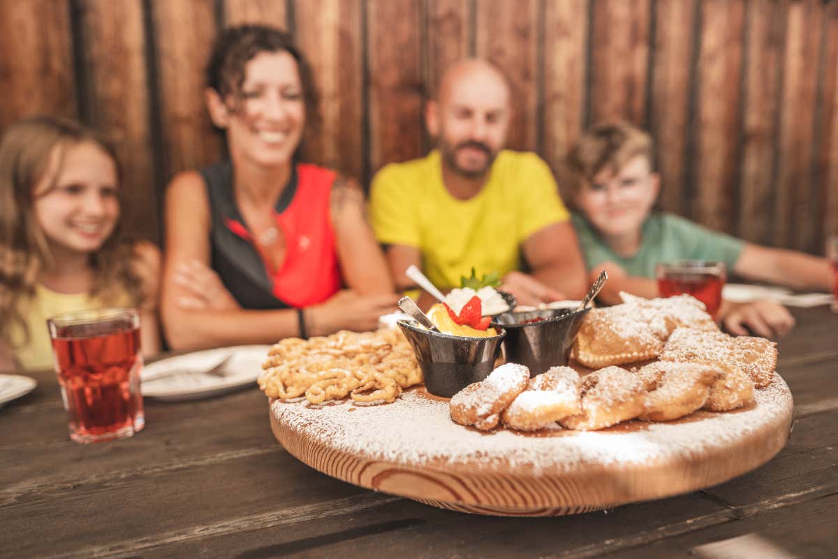 Vivere appieno la Val d'Ega in estate tra escursioni, bici e gastronomia