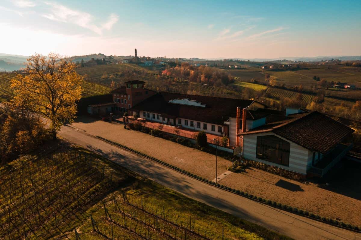 Cantine Aperte 2026, Distillerie Berta tra visite, masterclass e nuove esperienze in Monferrato Distillerie Berta apre le porte con masterclass yoga teatro e degustazioni