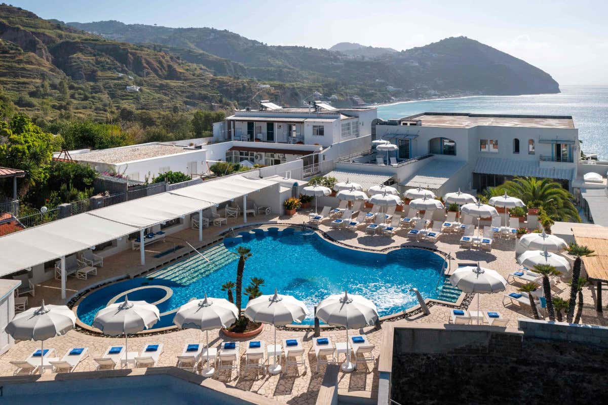 Ischia adults only vista mare tra spa, piscine naturali e cucina isolana Ischia adults only vista mare tra spa, piscine naturali e cucina isolana