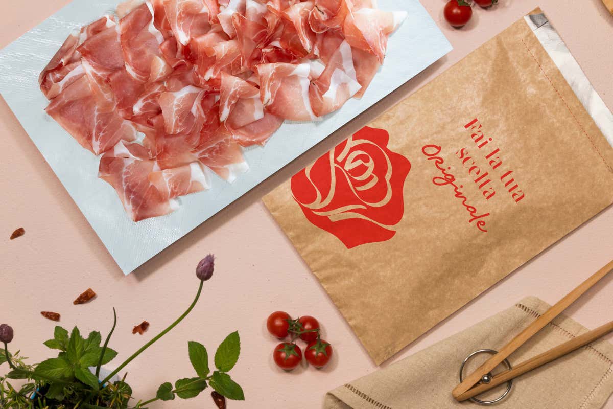 Esseoquattro: nuovi materiali, meno sprechi e soluzioni per Gdo e Horeca Esseoquattro: nuovi materiali, meno sprechi e soluzioni per Gdo e Horeca