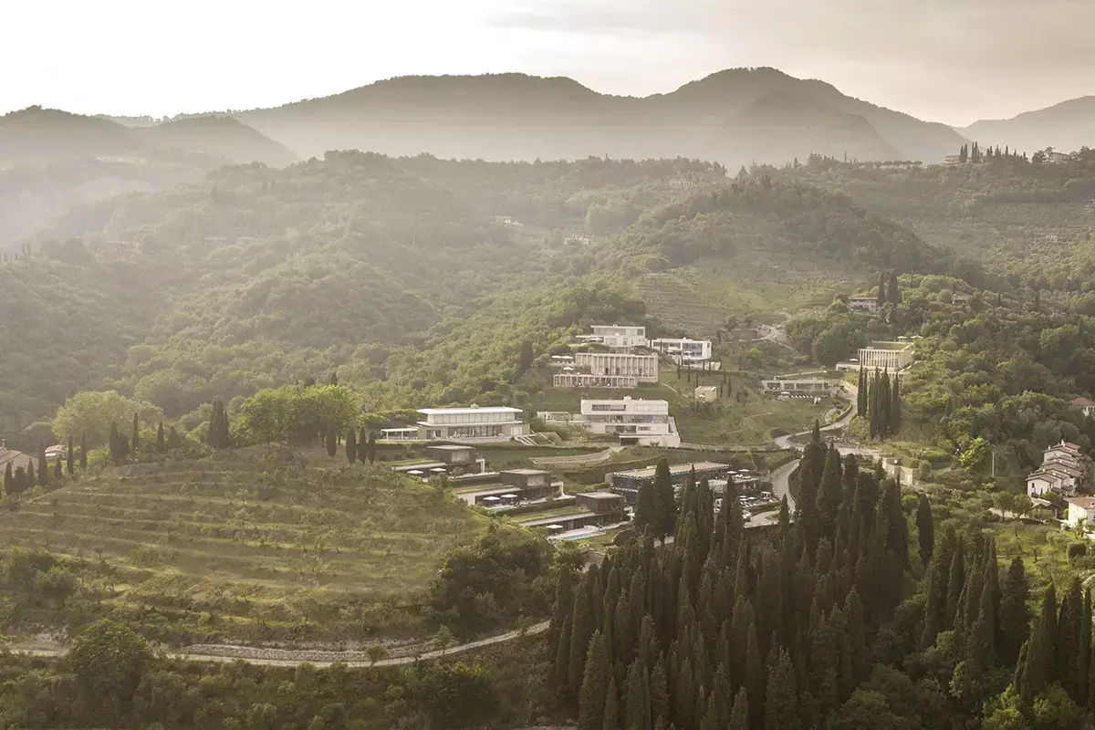 Immerso nella natura Per gli archistar il nuovo Eden è una villa sul lago