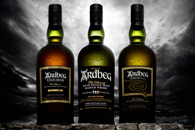 (Eleganza e potenza dei single malt Ardbeg)