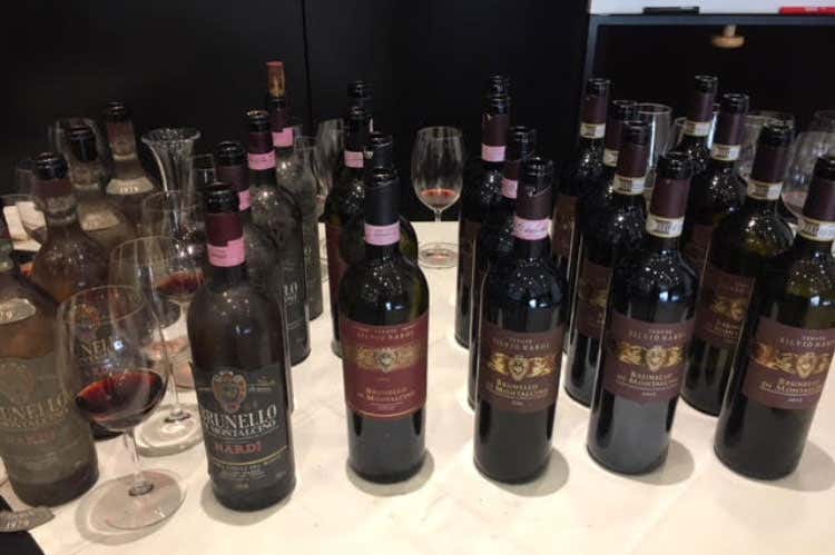 (Giri di vite Emilia Nardi, regina borghese del Brunello) (Giri di vite Emilia Nardi, regina borghese del Brunello)