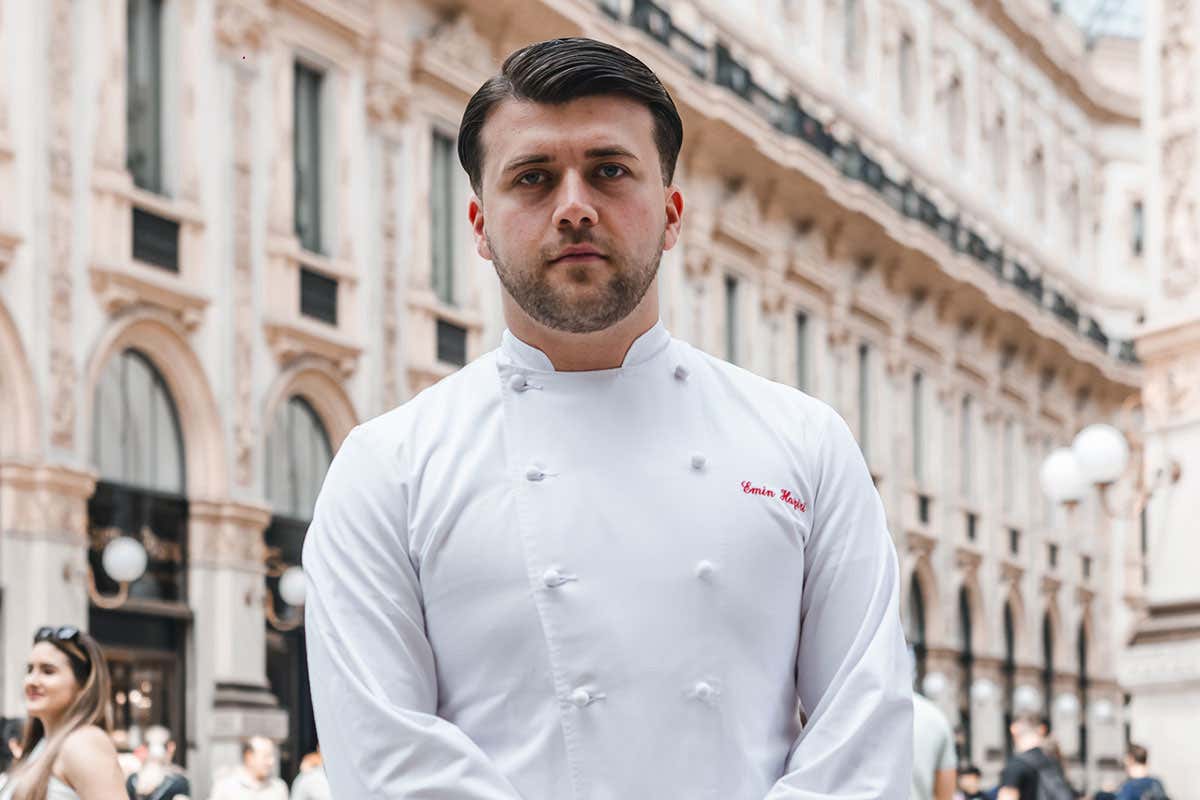 La Carbon-d’oro che fa discutere Milano: Emin Haziri trasforma la tradizione in lusso e scintille La Carbon-d’oro che fa discutere Milano: Emin Haziri trasforma la tradizione in lusso e scintille