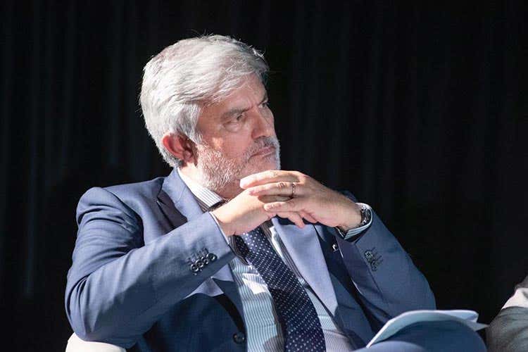 Giorgio Palmucci - Enoturismo, una nuova stagione girando per vigneti in bicicletta Giorgio Palmucci - Enoturismo, una nuova stagione girando per vigneti in bicicletta