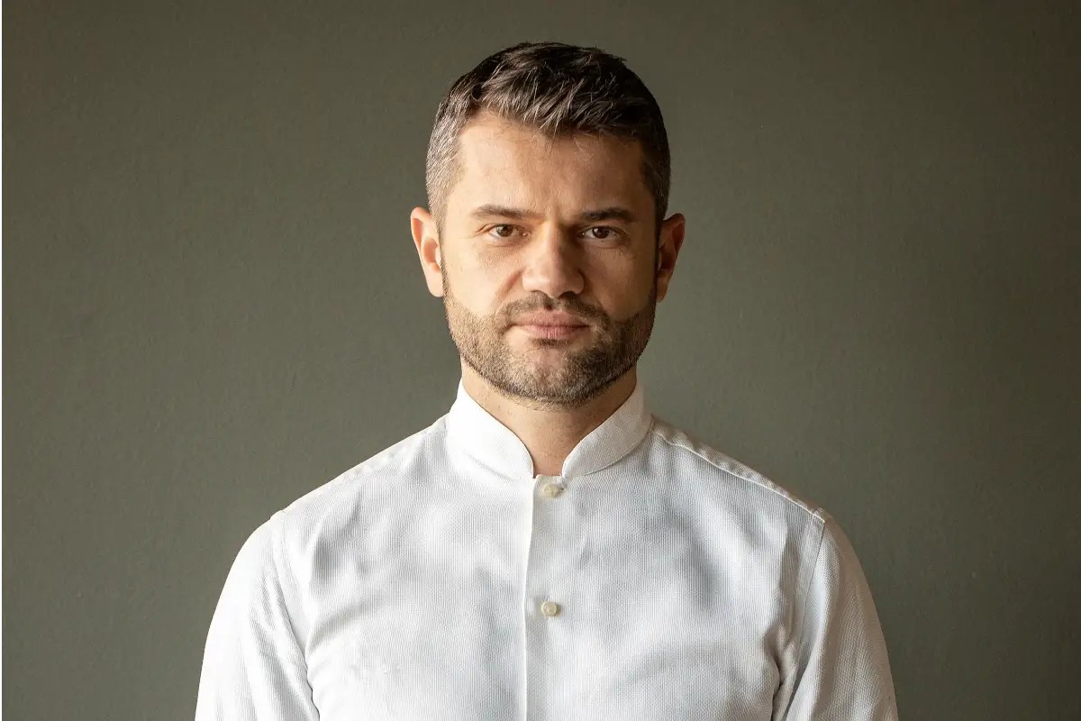 Enrico Bartolini. Foto: Paolo Chiodini Enrico Bartolini, l&rsquo;uomo delle stelle&hellip; Michelin: 12 su 8 ristoranti