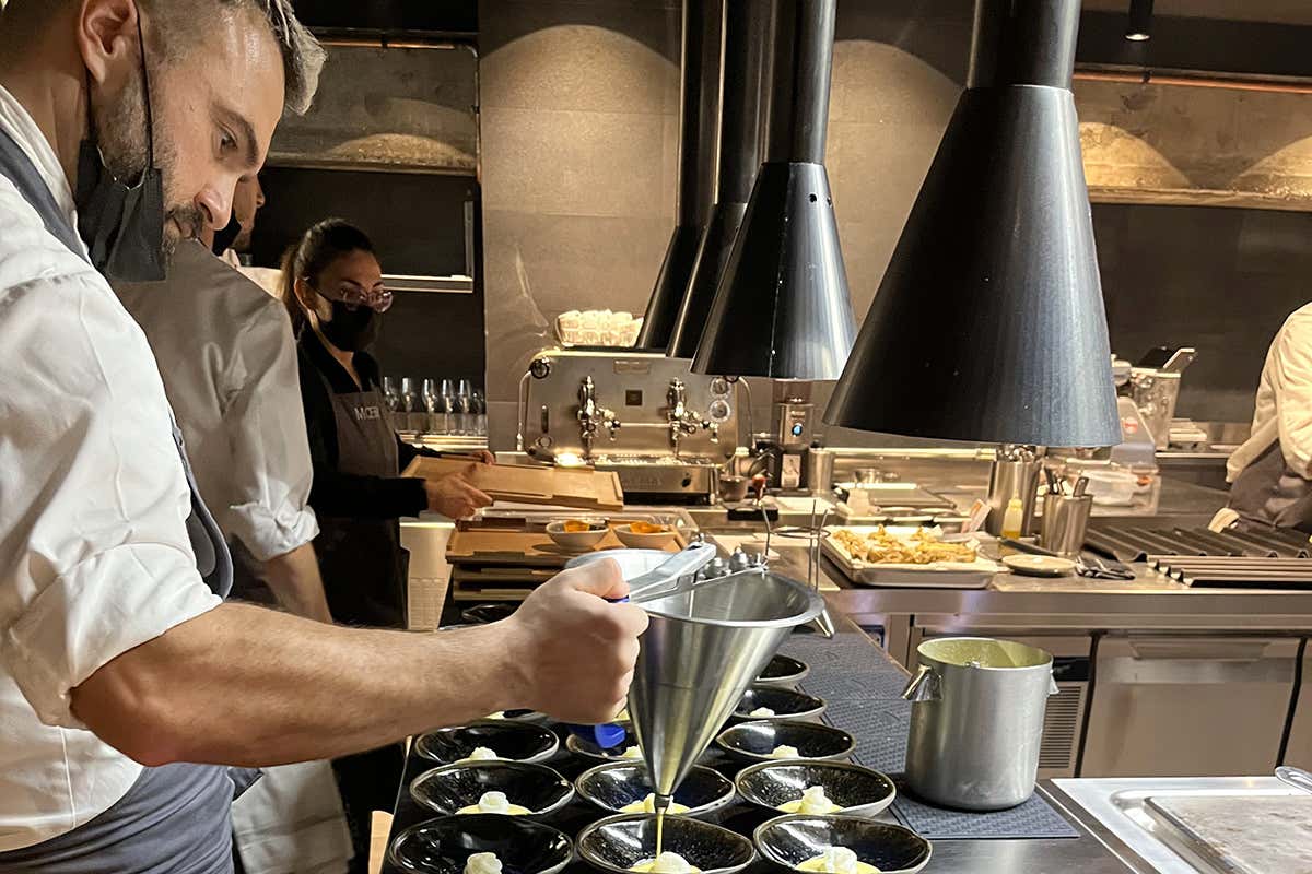 Enrico Croatti Campagna triennale per il Provolone Valpadana Dop Enrico Croatti Campagna triennale per il Provolone Valpadana Dop