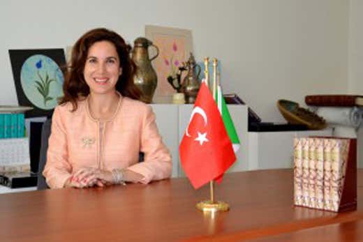 Esin Zeynep Selvi Esin Zeynep Selvi