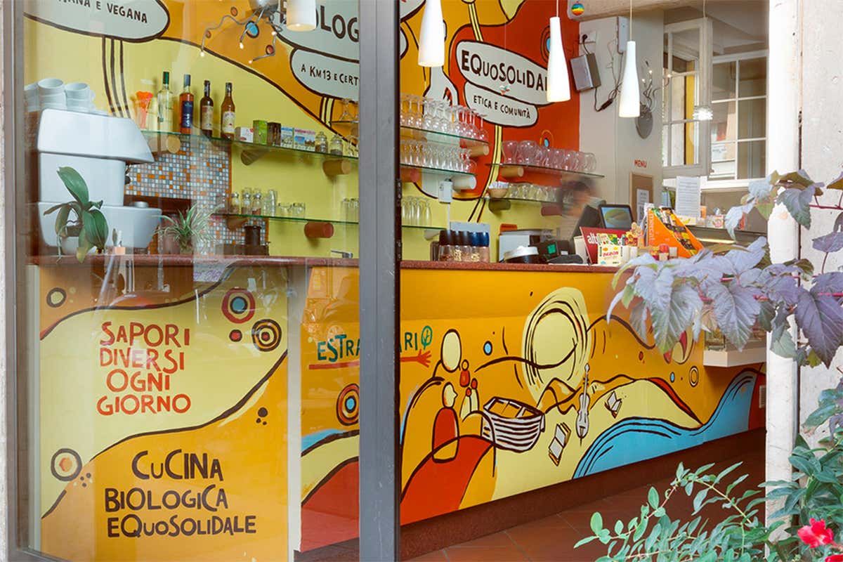 La cucina è biologica ed equosolidale Vegano per un mese? Ecco dove mangiare fuori casa! La cucina è biologica ed equosolidale Vegano per un mese? Ecco dove mangiare fuori casa!