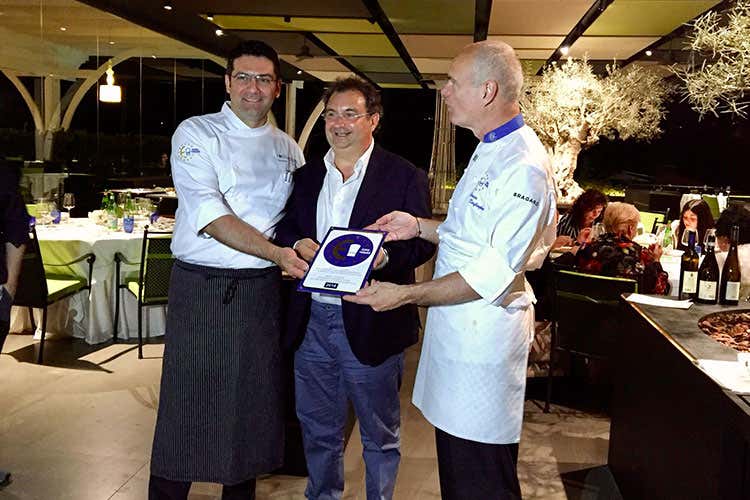 Matteo Sangiovanni, Paolo Gramaglia ed Enrico Derflingher (Euro-Toques al Tre Olivi di Paestum Derflingher ospite da Matteo Sangiovanni)