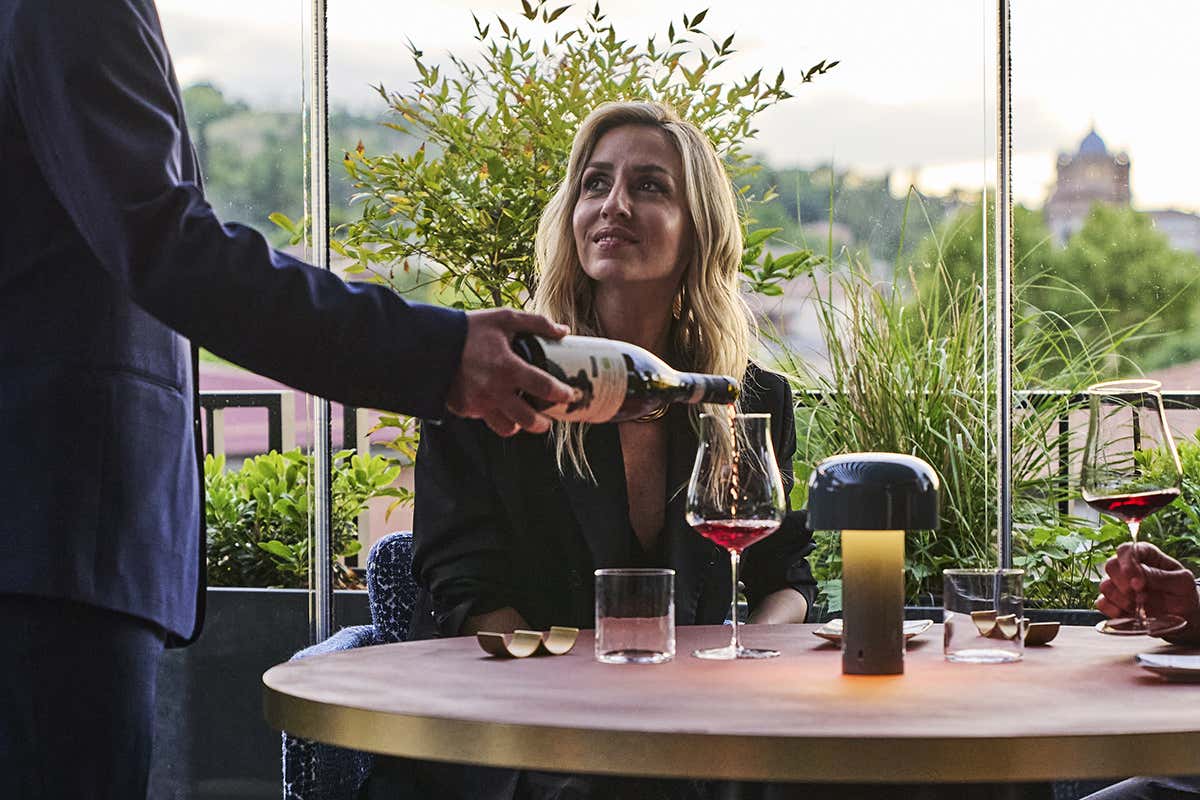 Atmosfere contemporanee in città. Foto: Fabrizio Cicconi Io viaggio da sola: cinque luoghi in Italia in cui ritrovare sé stesse Atmosfere contemporanee in città. Foto: Fabrizio Cicconi Io viaggio da sola: cinque luoghi in Italia in cui ritrovare sé stesse