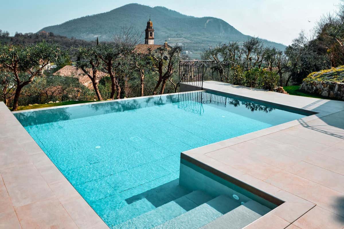 Borgo Petrarca, una poesia di relax e natura tra i Colli Euganei Borgo Petrarca, una poesia di relax e natura tra i Colli Euganei